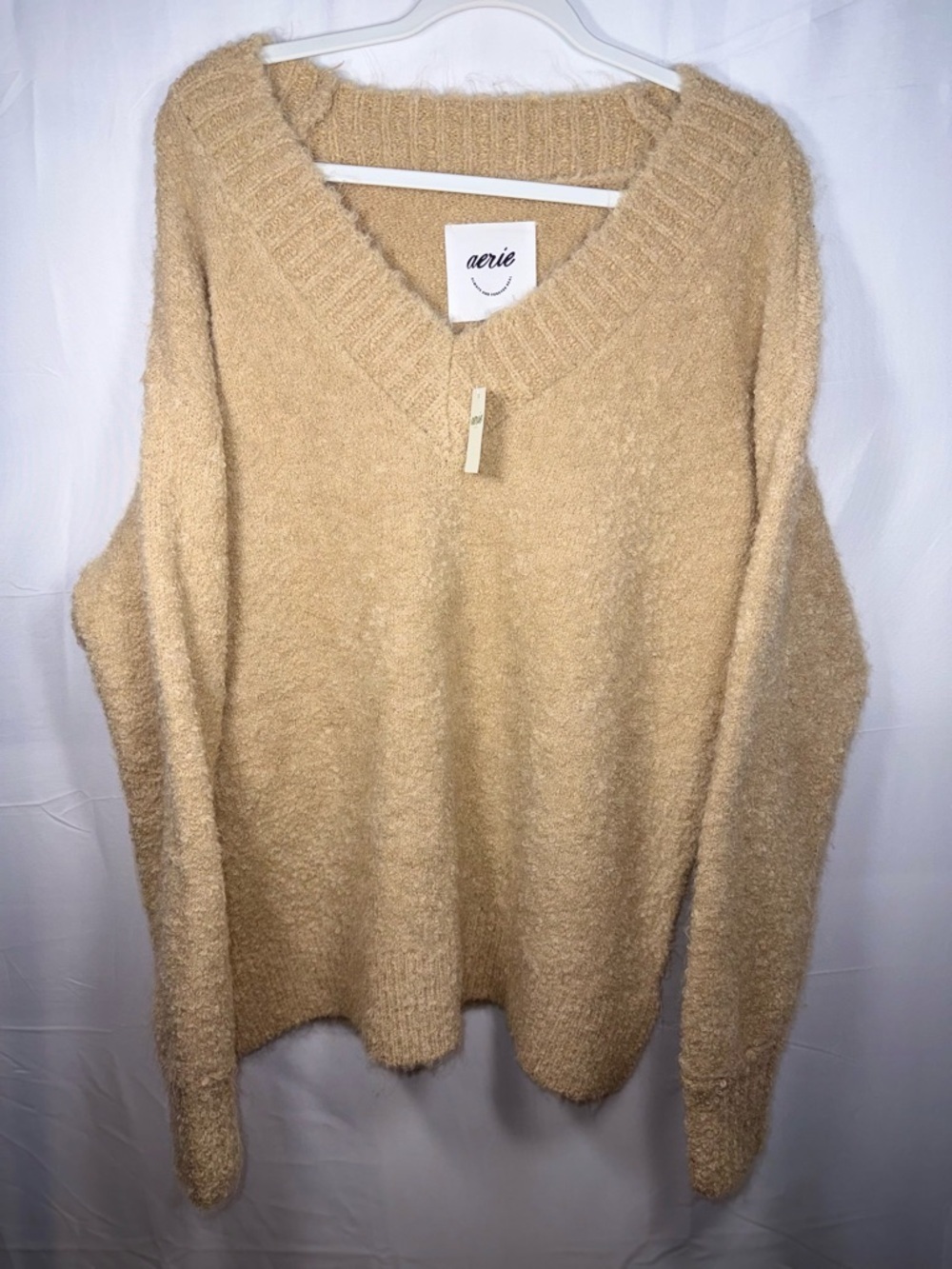 Aerie NWT Wool V-Neck Chunky Knit Sweater Pullover in Cream Oversized Size Small